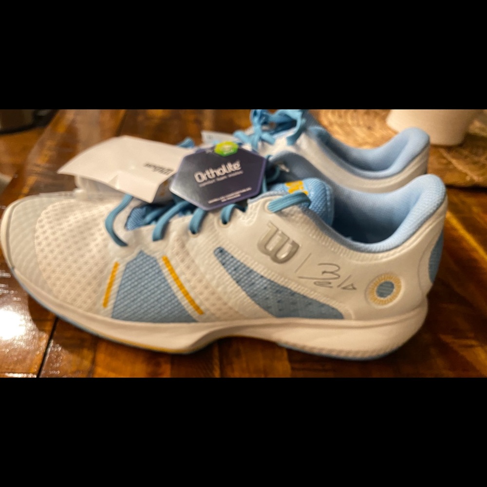 Men’s Wilson Bela Pro Argentina shoe